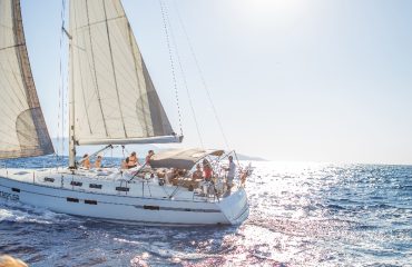 sailing-trip-dia-island-fun