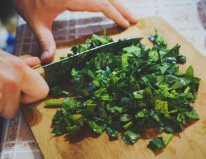 chania cooing lesson, chopping the greens