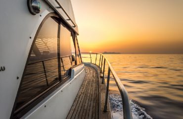 private_boat_reth_sunset